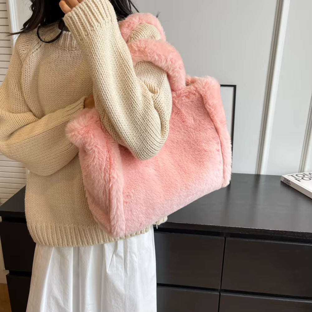 Chic Winter Women’s Plush Tote Bag – Spacious Faux Fur Handbag for Stylish Commuting